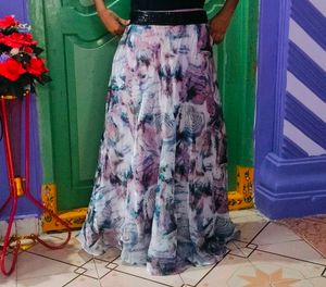 Elegant Floral Print Maxi Lehenga