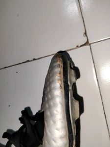 Nivia Oslar Blaze Football Shoes Size 8