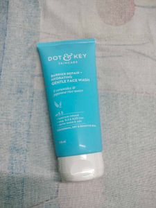 Dot &amp; Key Facewash