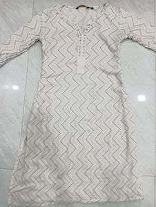 Avaasa Kurta