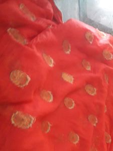 ऑरेंज और गोल्ड बांधनी ड्रेस मटेरियल