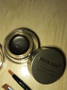 MISS ADS Eyeliner