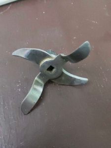 3 Blades Of sumeet Mixer Grinder And 1spatula