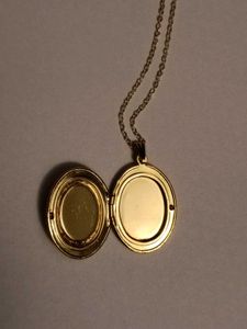 Vintage Photo Locket A