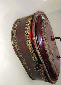 New Vintage Oval Jewelry Box