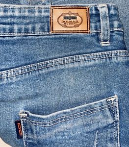 DC Woman Jeans