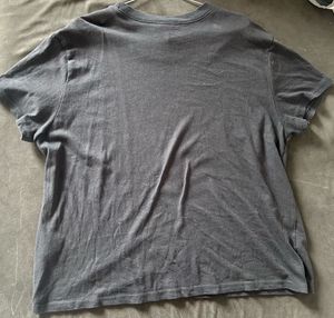 HM  SIZE L Avril Lavigne Graphic Tee
