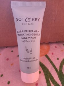 Barrier Repair + Hydrating Gentle Face Wash Mini
