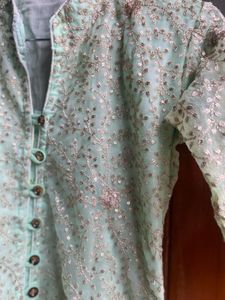 Embroidered georgette kurta