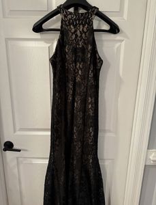 Elegant Black Lace Halter Gown