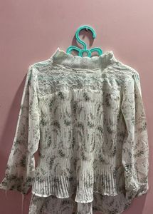 Floral Lace Pleated Blouse