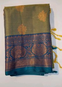 Banarasi Buta Silk Saree 💜