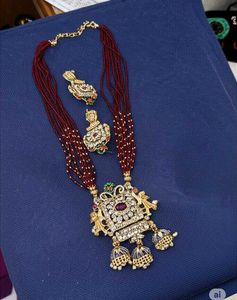 Elegant Necklace Set
