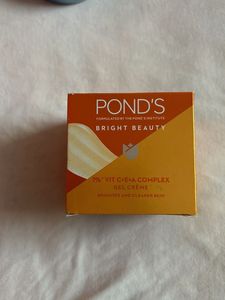 Pond&#39;s Skin Care Kit