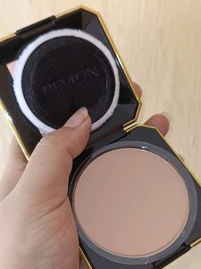 Revlon Touch &amp; Glow Moisturising Powder