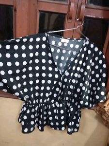 Black And White Top