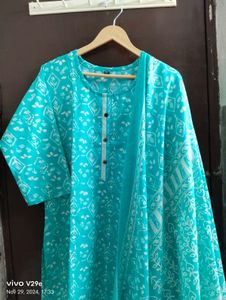 New Unused Batik Print Suit