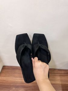 Inc 5 Black Bow Thong Sandals