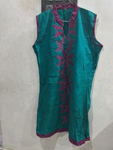 Emerald Green Embroidered Kurti