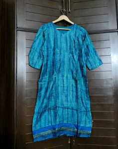 Blue Striped Printed Pure Silk Kurta & Legging