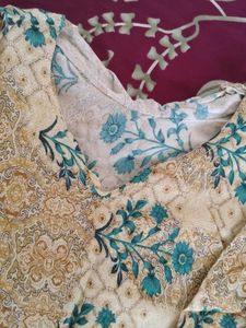 Short Kurti V-neck