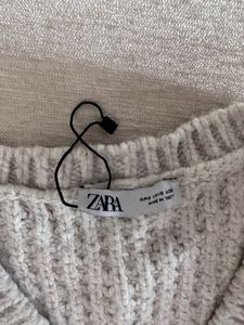 ZARA OVERSIZED SWEATER