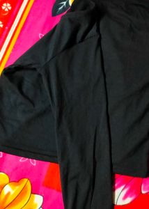 Black square neck crop top 🖤
