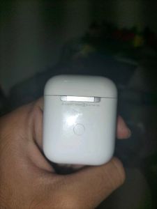 AIRPODS + FREE WATCH