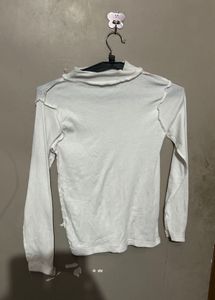 Turtle Neck White Small Size