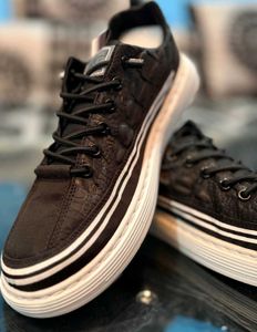 Sneakers Uk 9 Brand New