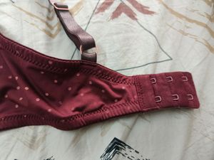 Hunkemoller Plunge Padded Bra - 34E