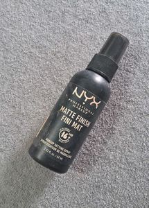 Nyx Professional Makeup Setting Spray