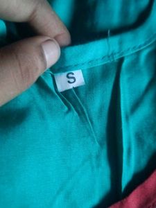 Red &amp; Radium Green Kurti Set