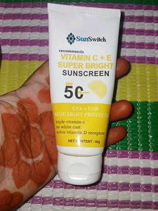 Vitamin C+E Super Bright Sunscreen