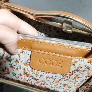 Brown Sling Bag 🤎