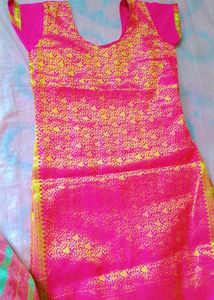Rose Colour Top