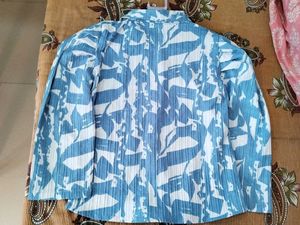 Patterned Women's Shirt