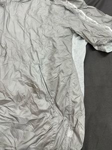 Grey thin and light Windcheater / Pullover Jacket