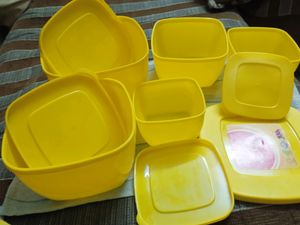 Set of 5 New plastic boxes
