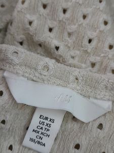 H&amp;M Beige Crop Top