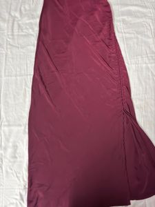 SALE⁉️ZUDIO COWL NECK BURGUNDY BODYCON