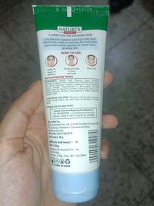 Nature&#39;s Essence De-Tan Face Wash