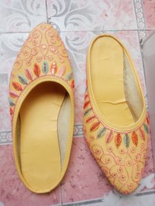 Juti For Women (Yellow)
