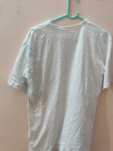 Graphic Lips Print Tee