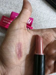 Myglamm Matte Rush-subtle In Santorini