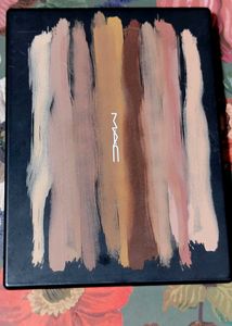 MAC art library nude model Eyeshadow Palette