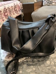 Stylish Black Handbag