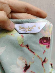 Berrylush Wrap Top