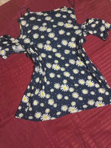 🌼Daisy Top from Dubai🌼