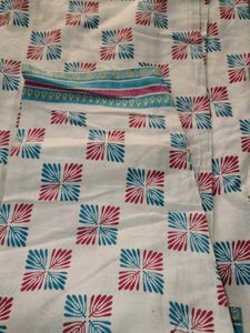 Patterned Women&#39;s Top